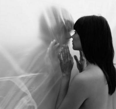 20081019164249-mujer-desvelando-amor.jpg
