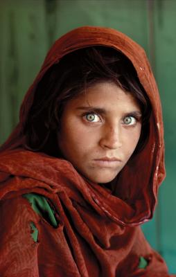 20081109024302-ojos-verdes-chica.jpg