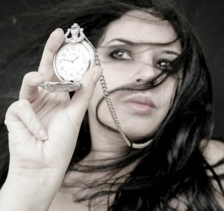 20081114125716-mujer-del-tiempo.jpg